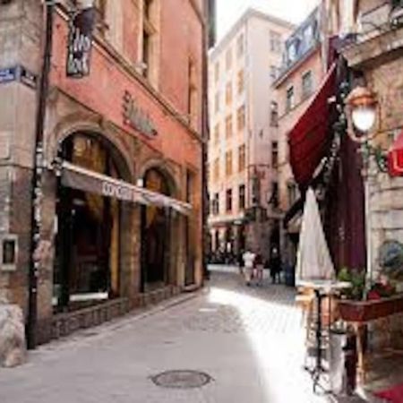 Ferienwohnung Pepite Rare 8 Personnes Au Coeur Battant Du Vieux Lyon Exterior foto