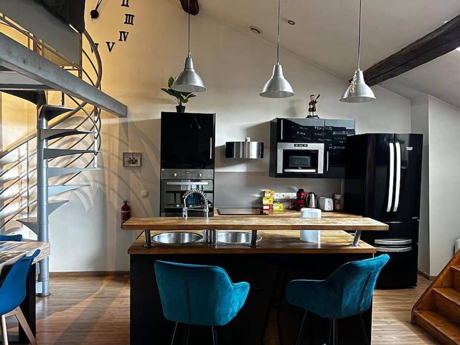 Ferienwohnung Pepite Rare 8 Personnes Au Coeur Battant Du Vieux Lyon Exterior foto
