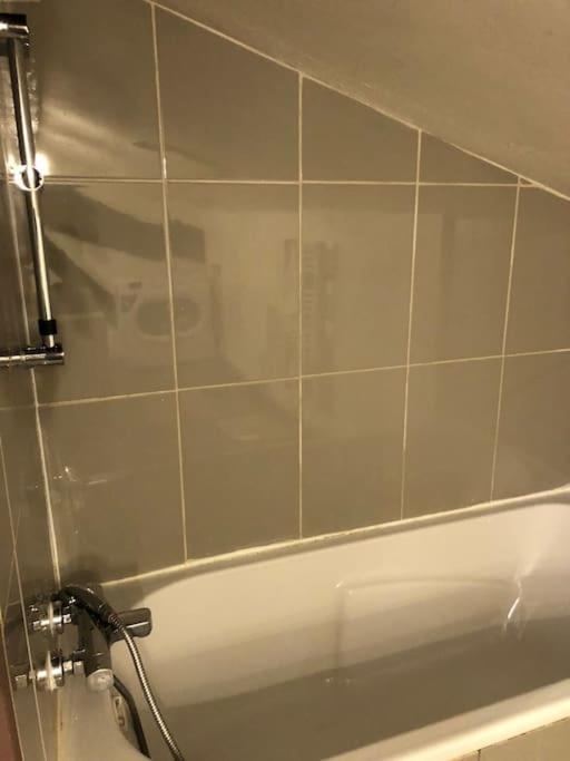 Ferienwohnung Pepite Rare 8 Personnes Au Coeur Battant Du Vieux Lyon Exterior foto